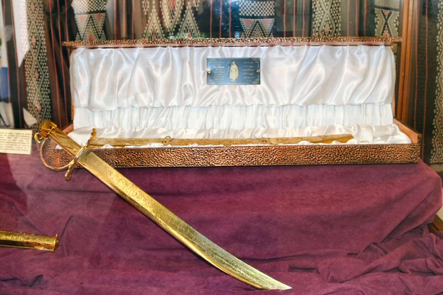 the replica of the saber with golden scabbard that belonged to Emir Abdelkader