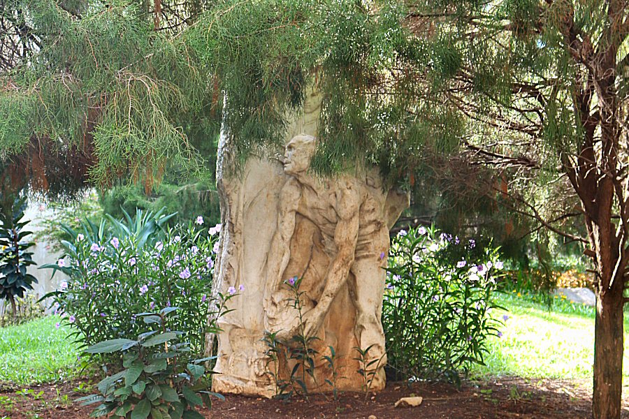 an interesting scuplture in the park of Carlos J. Finlay