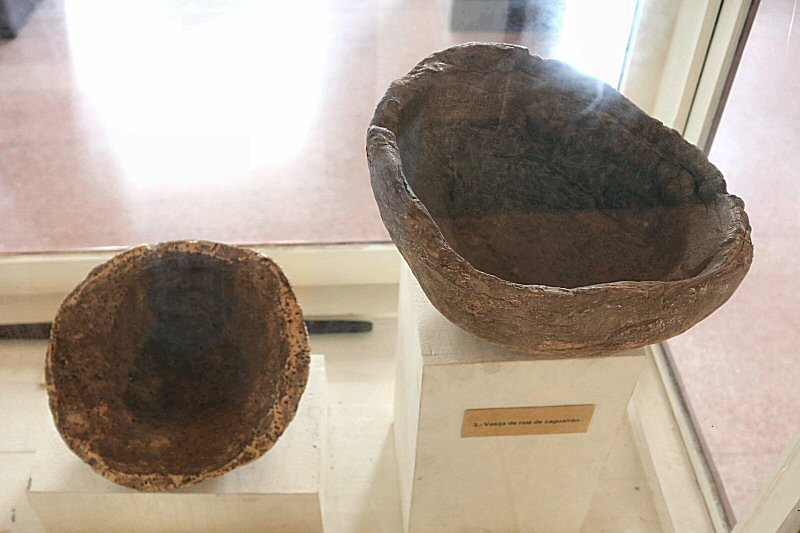 the vessels, made of caguairán root