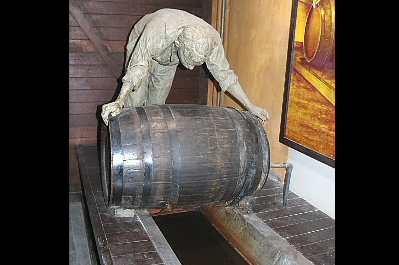 oak barrel