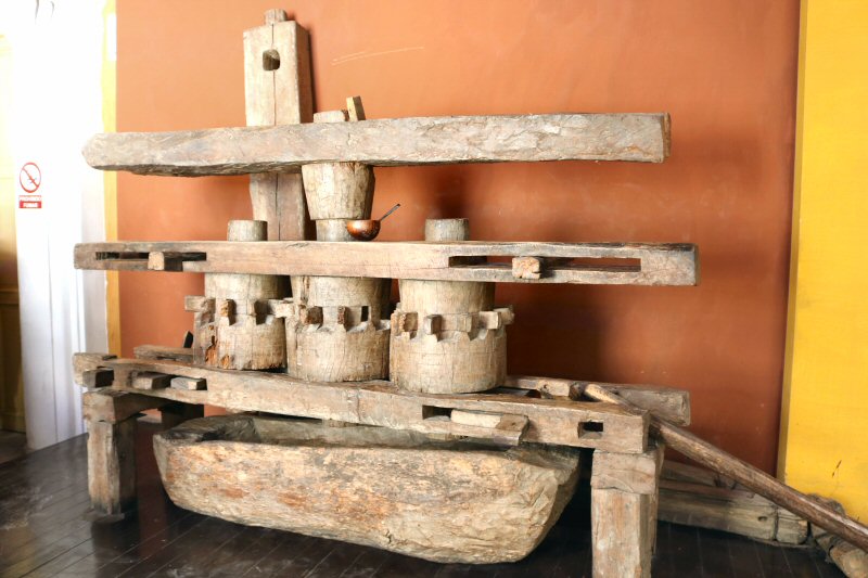 authentic mule-driven cane mill