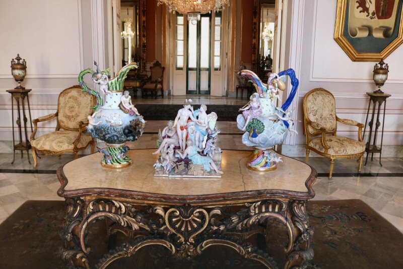 Two beautiful 18th century Meissen porcelain vases in the room are among the most valuable pieces of the museum.